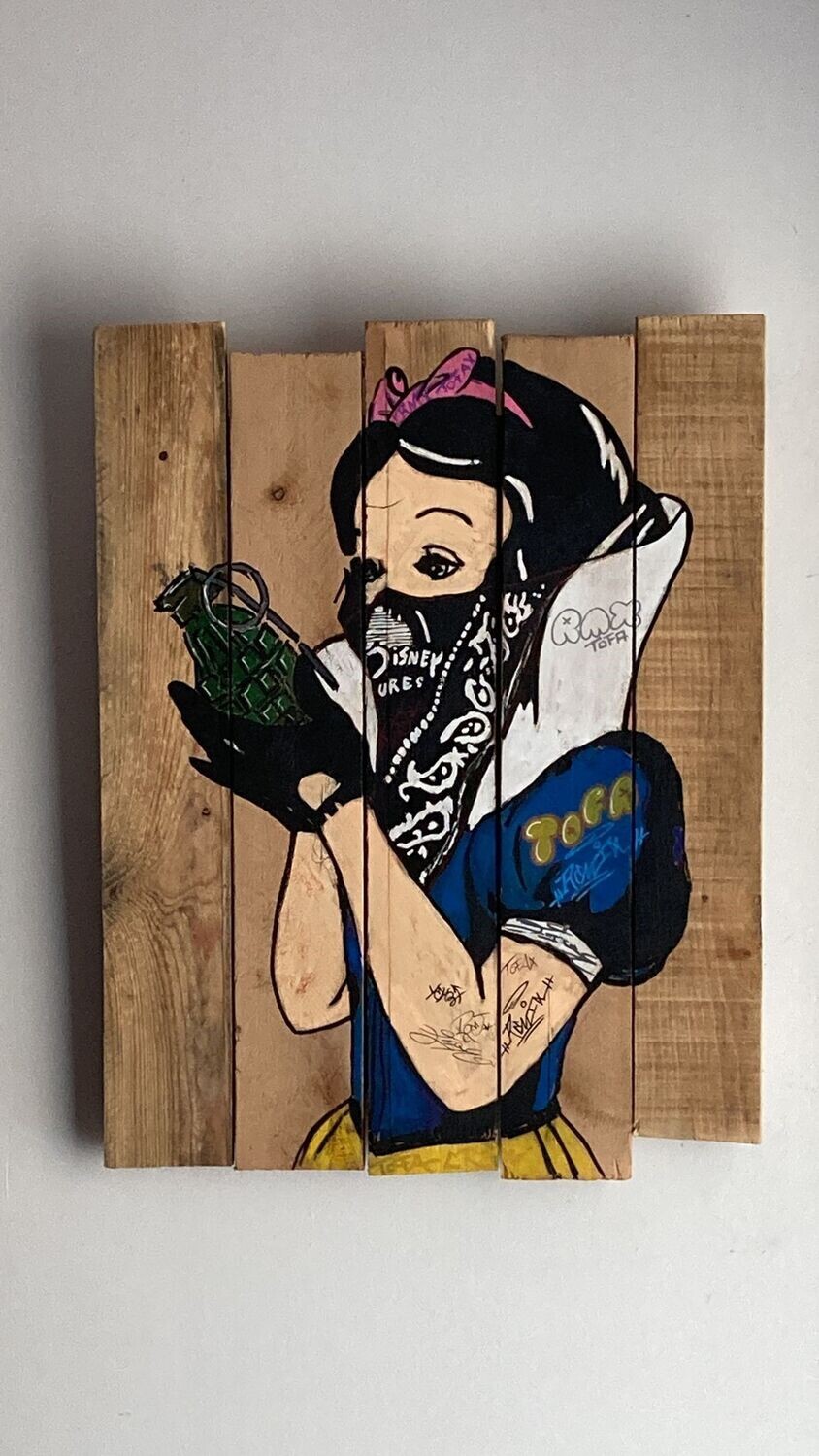 MR ROY (tribute to banksy) white snow