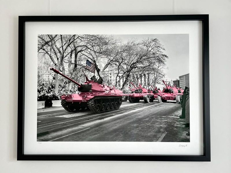 GREGORY BAOO, The tanks of the roses