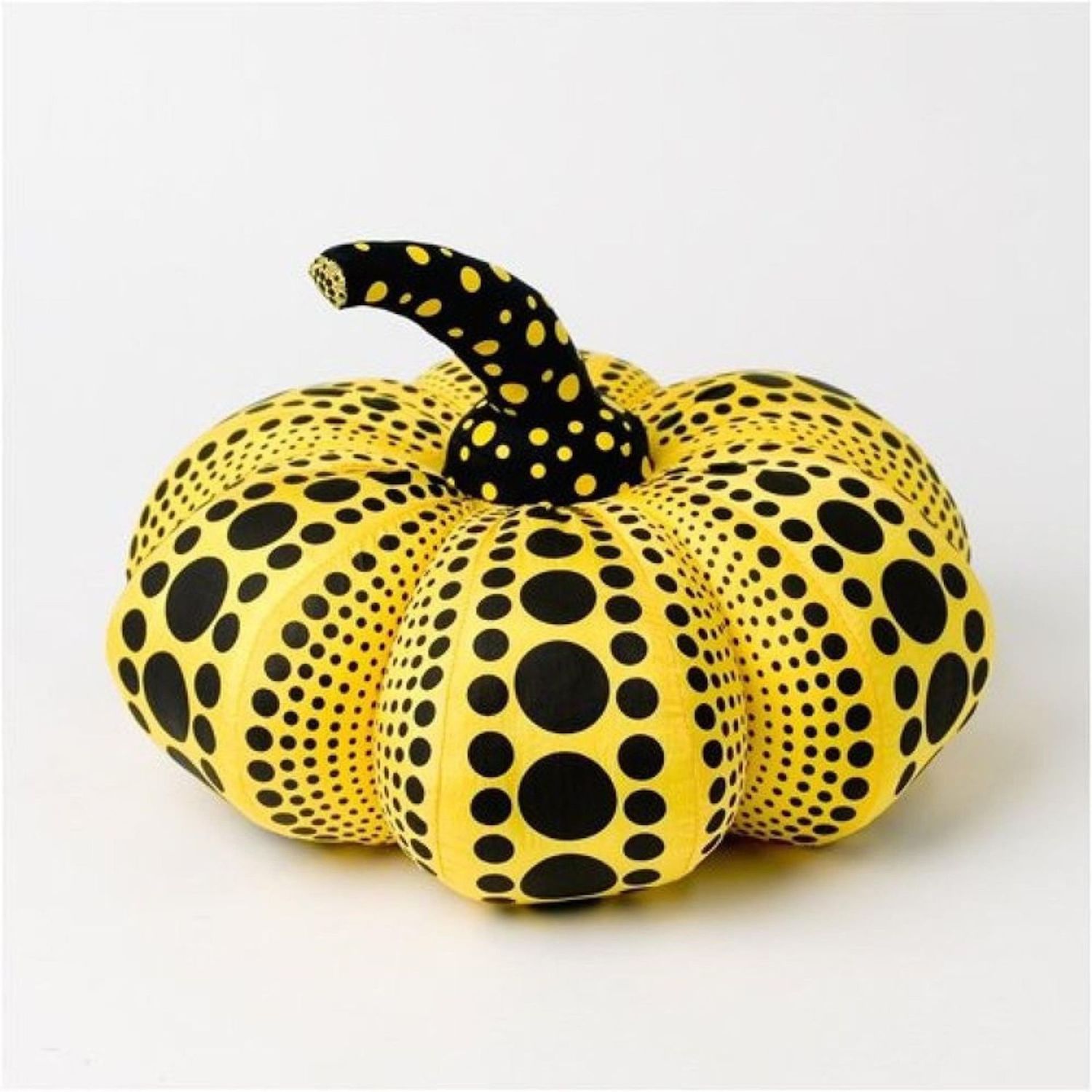 YAYOI KUSAMA
