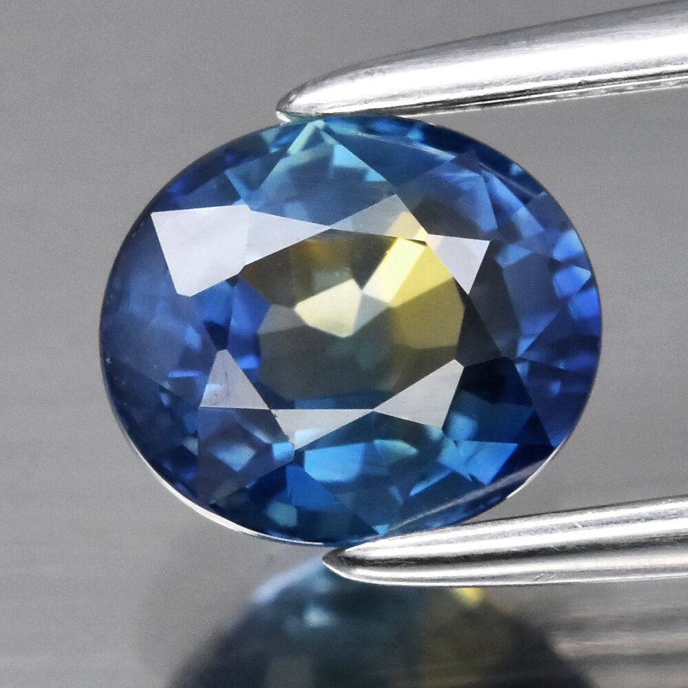 1.02ct 6x5mm VS Oval Yellow-Blue Sapphire Madagascar Heated Stunning!