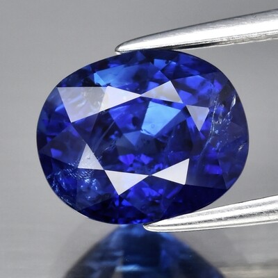 GLC CERTIFICATE Incl.* 3.66ct Oval Natural Royal Blue Sapphire Sri-Lanka, Heated