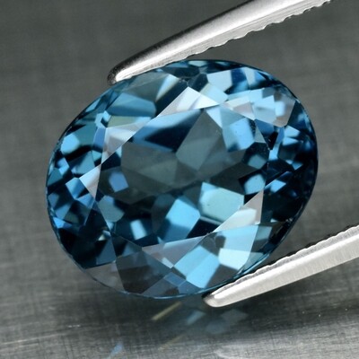 Top! VVS 5.85ct 11.3x9.2mm Oval Natural London Blue Topaz, Brazil