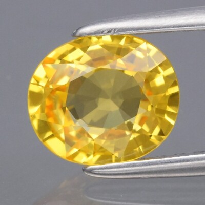 CERTIFICATE Inc.*1.09ct 6.6x5.7mm IF Clean Oval Natural Unheated Yellow Sapphire