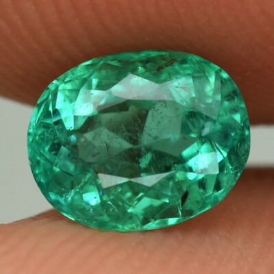 RARE! CERTIFICATE Inc.*0.95ct 6.8x5.5mm Oval Natural Green Emerald, Ethiopia