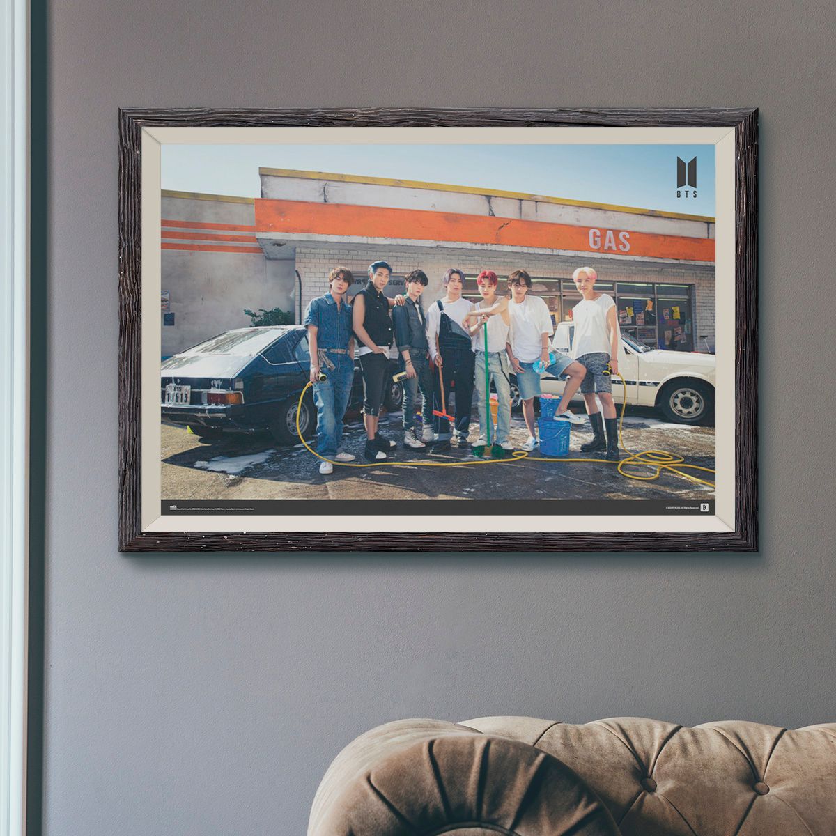 BTS Gas Station 61×91,5cm GPE5590