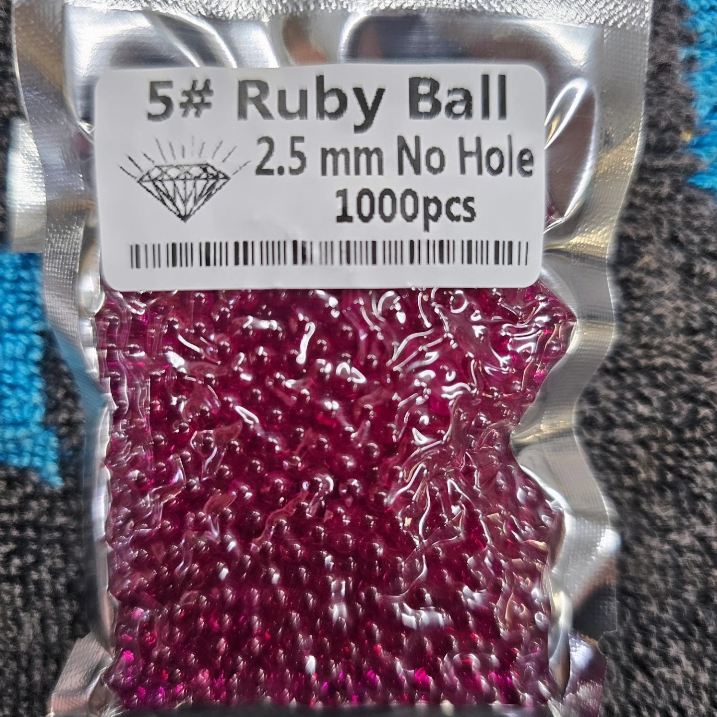 2.5mm round ruby