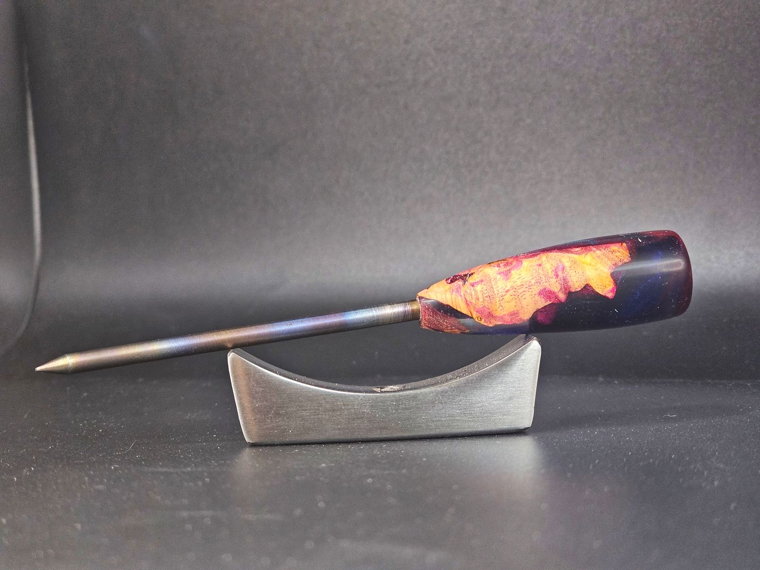 Hybrid resin poker