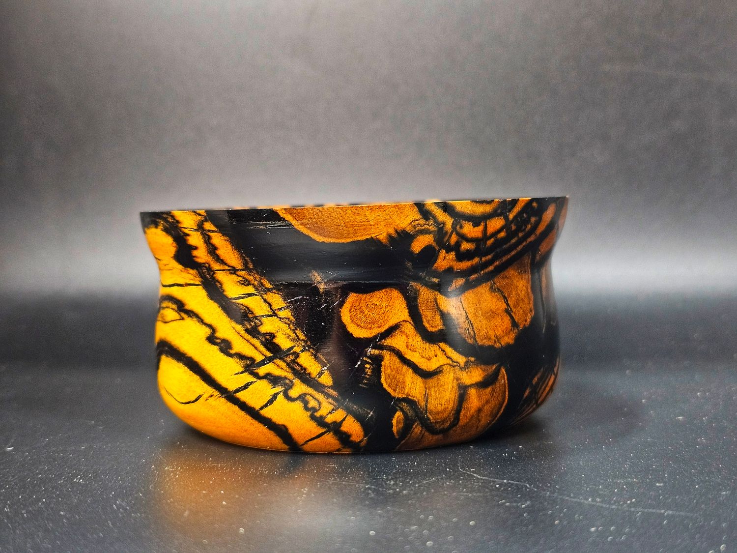 Black &amp; white ebony debowler