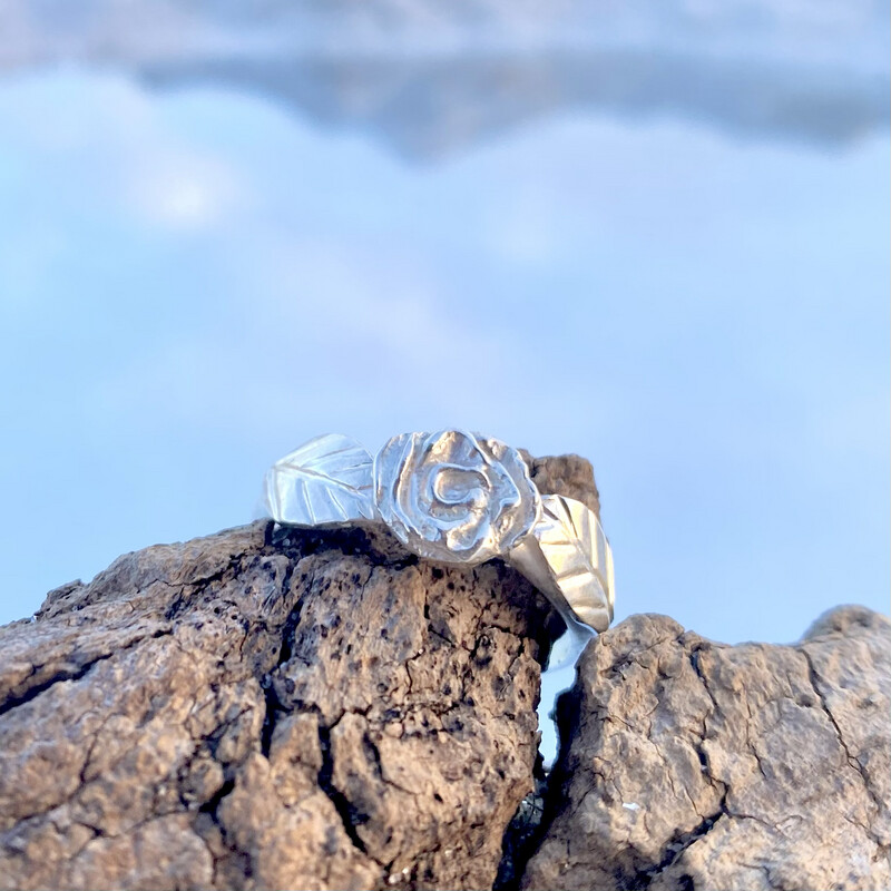 Rose Blossom Ring: Flat Leaves, Nature Inspired Design