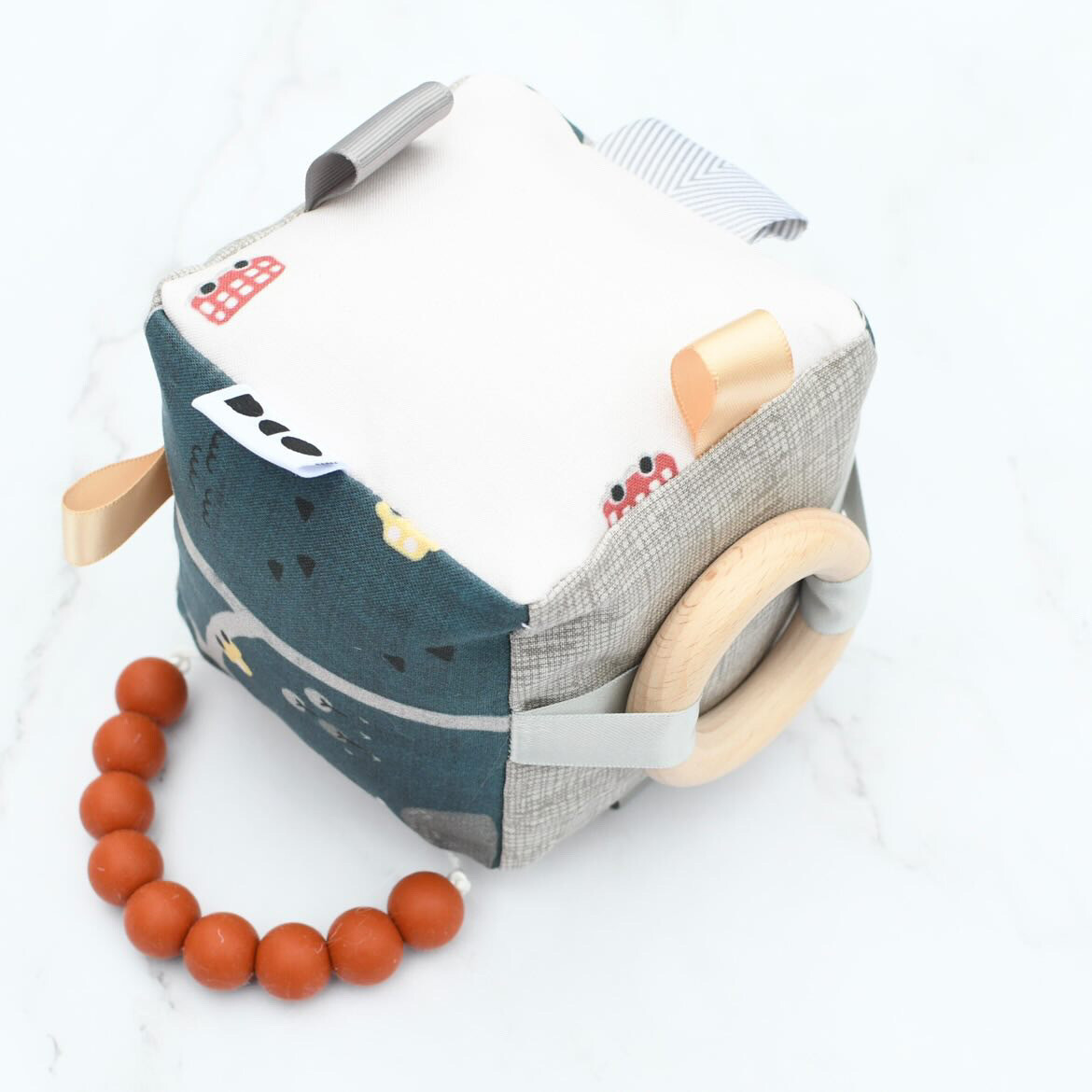 Sensory Cube, Color: Cars, Size: O/S