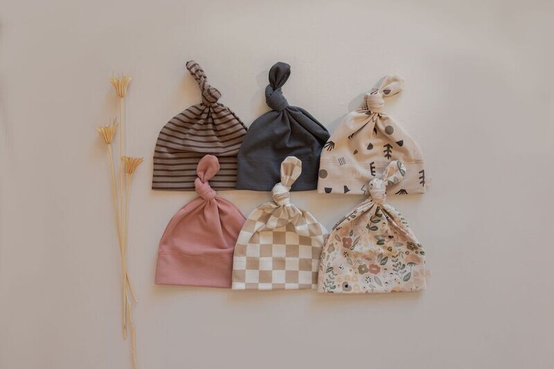 Infant Knot Hat - Sand Elements