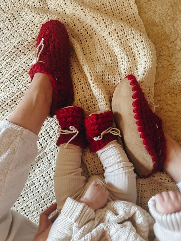 Booties: NB &amp; 0-6M
