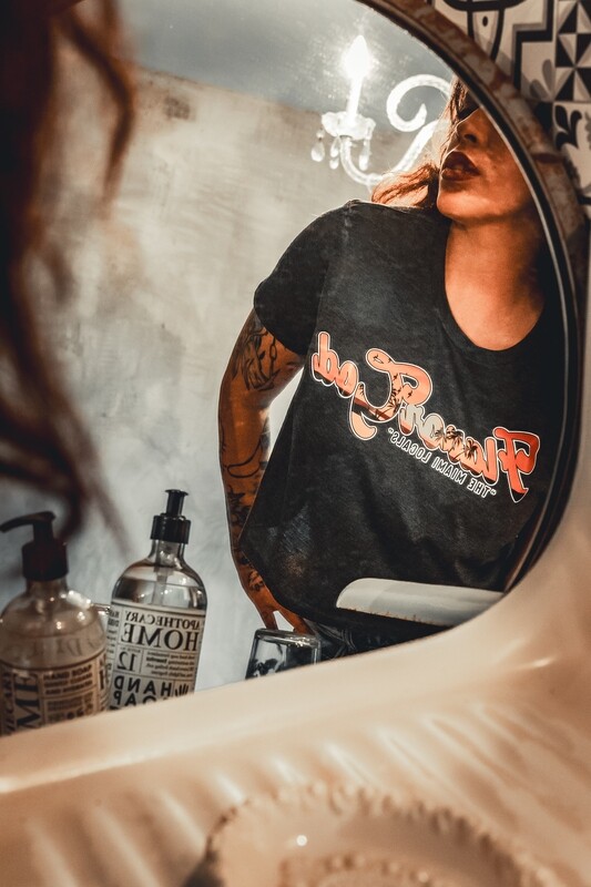 Women&#39;s Apparel