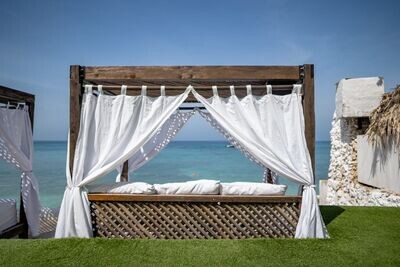 Bora Bora Beach Club
