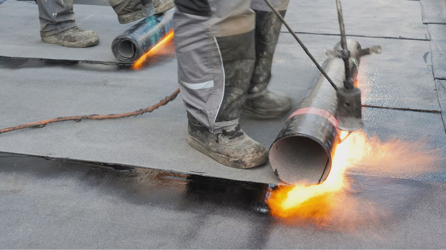 PRE-ORDER : Sika Sikashield P44 MG Fidia 4.5kg Mineral Grey Torch-on 1m x 10m Pallet x 25 rolls