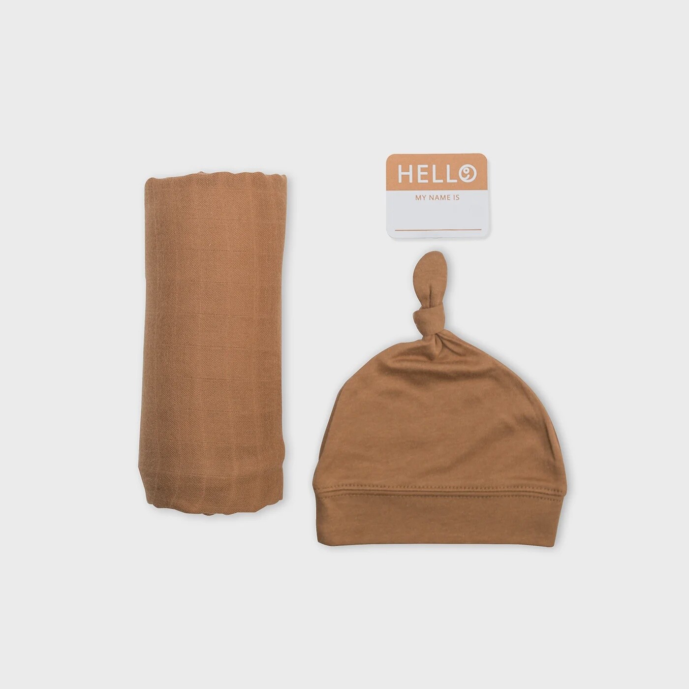 Lulujo - Hello World Blanket &amp; Knotted Hat Set, Colour: Tan