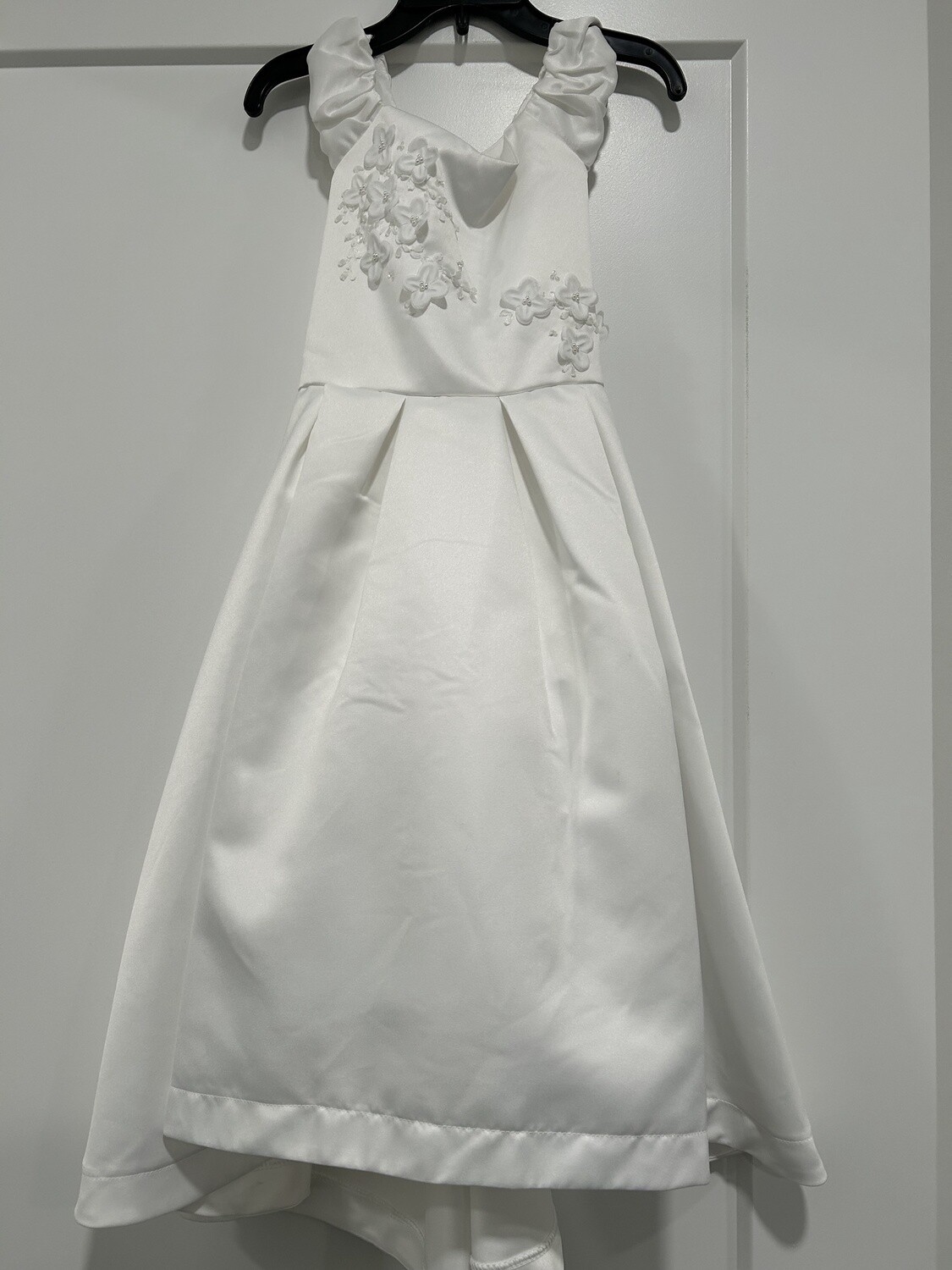 Special Occasion Dresses - Size 6, Colour: White