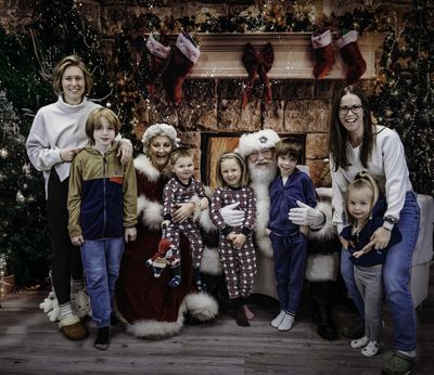 Photo with Santa & Dixie Claus