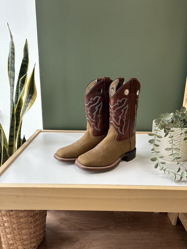 Cowboy &amp; Cowgirl Boots