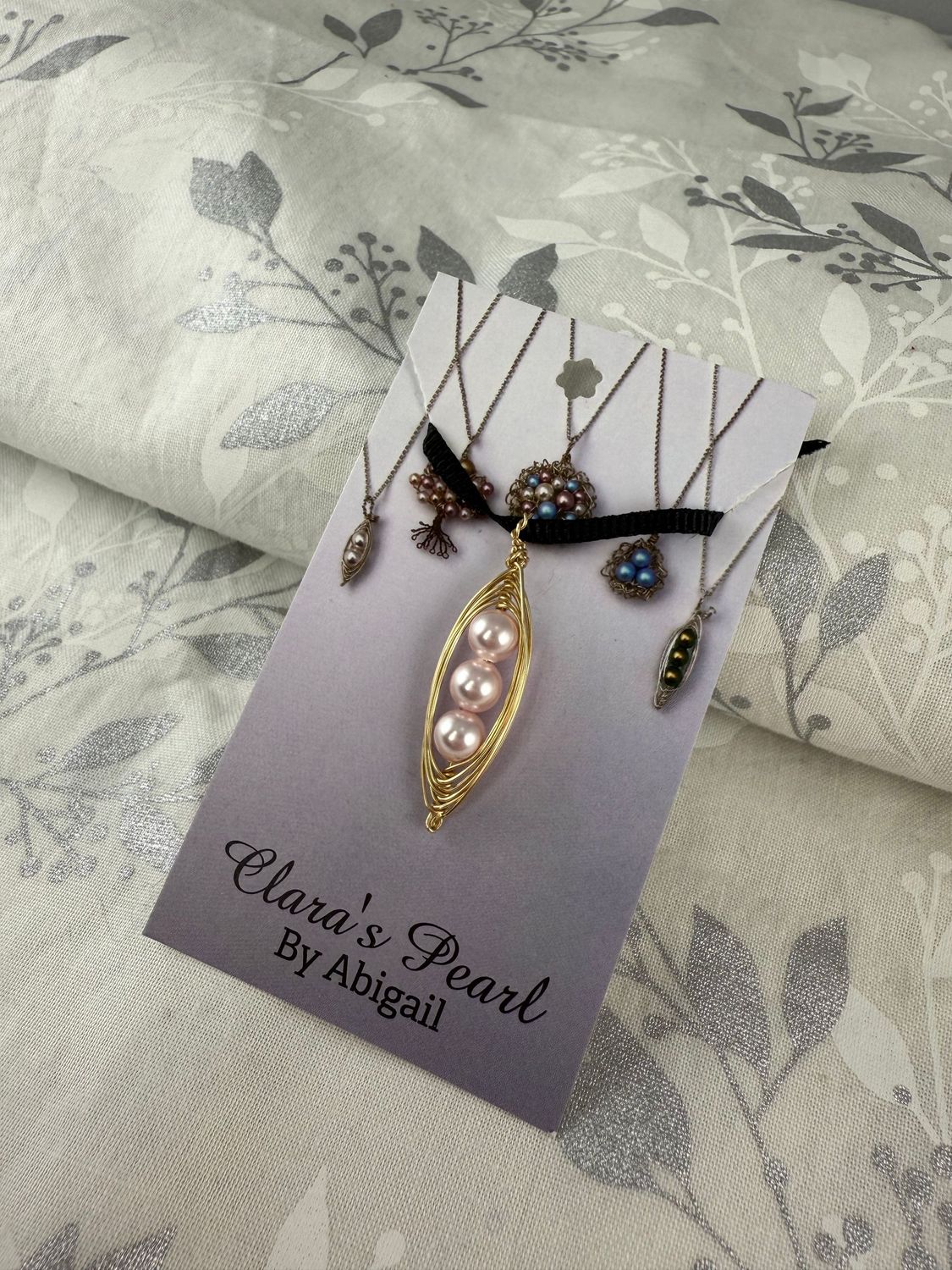 One-of-a-kind Gold Pea Pod
