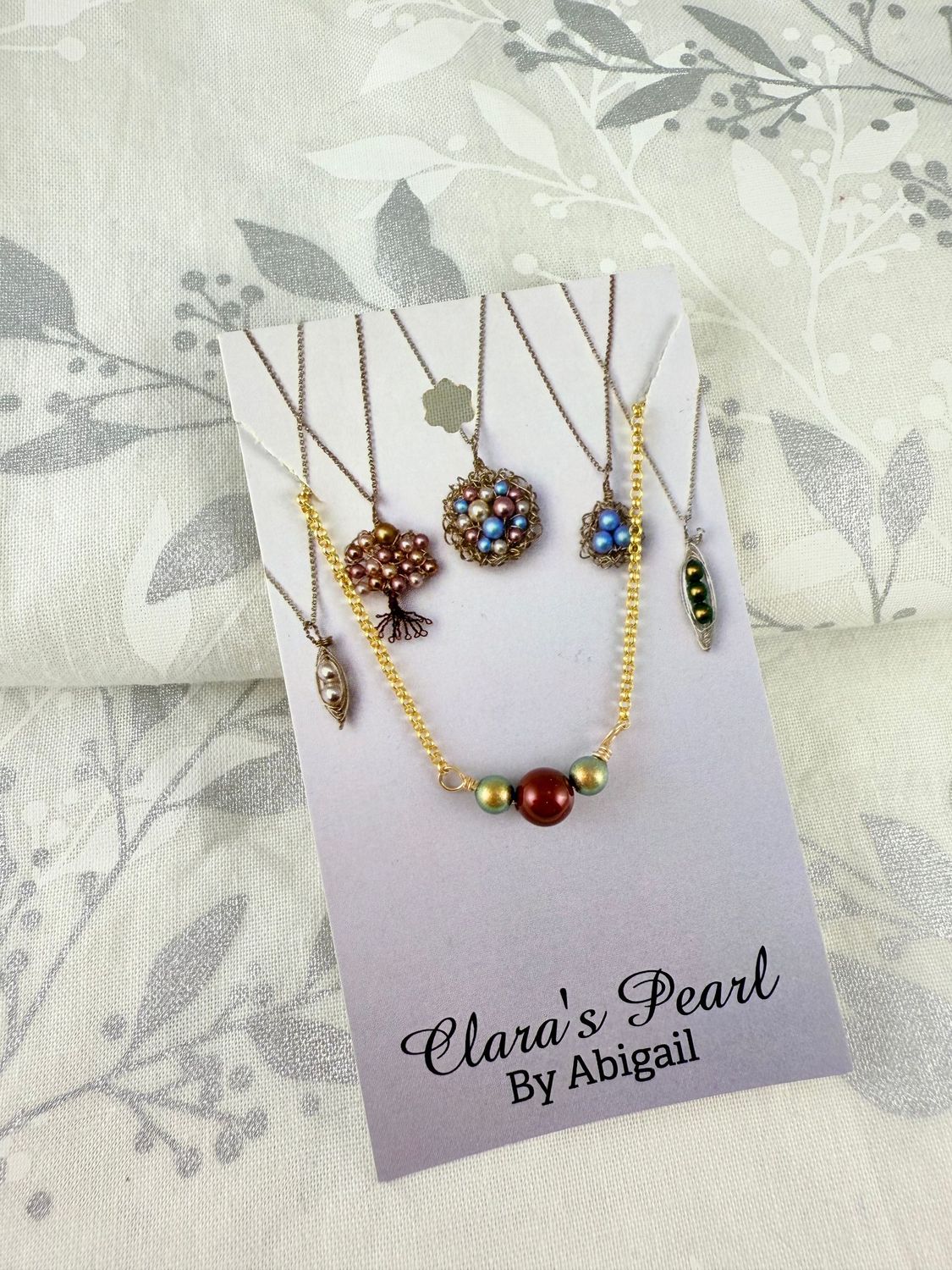 2024 Holiday Necklace - Gold