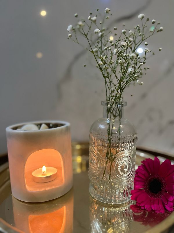 White Marble Wax melter/Oil Burner with brass bowl