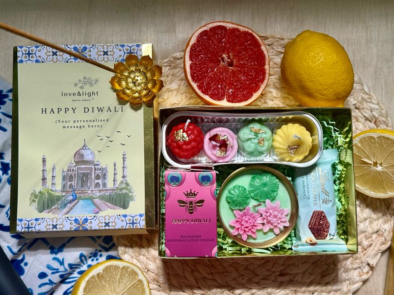 Gold Urli Lotus Pond Diwali Gift Box