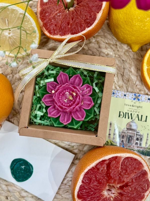 Diwali Floating Lotus Soy Blend Candle Gift Box