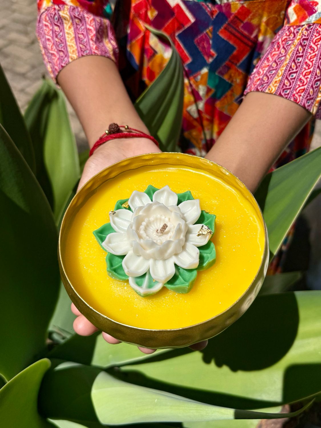 Diwali White Lotus Urli