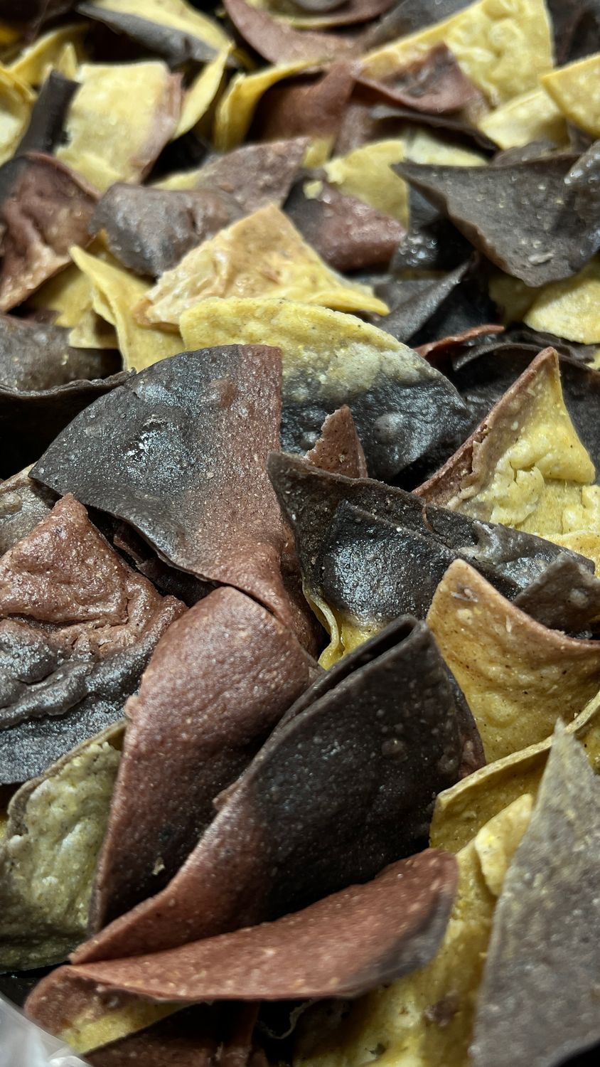 Pre-Cut Heirloom Corn Chips – Tri-Color (uncooked-restaurant)