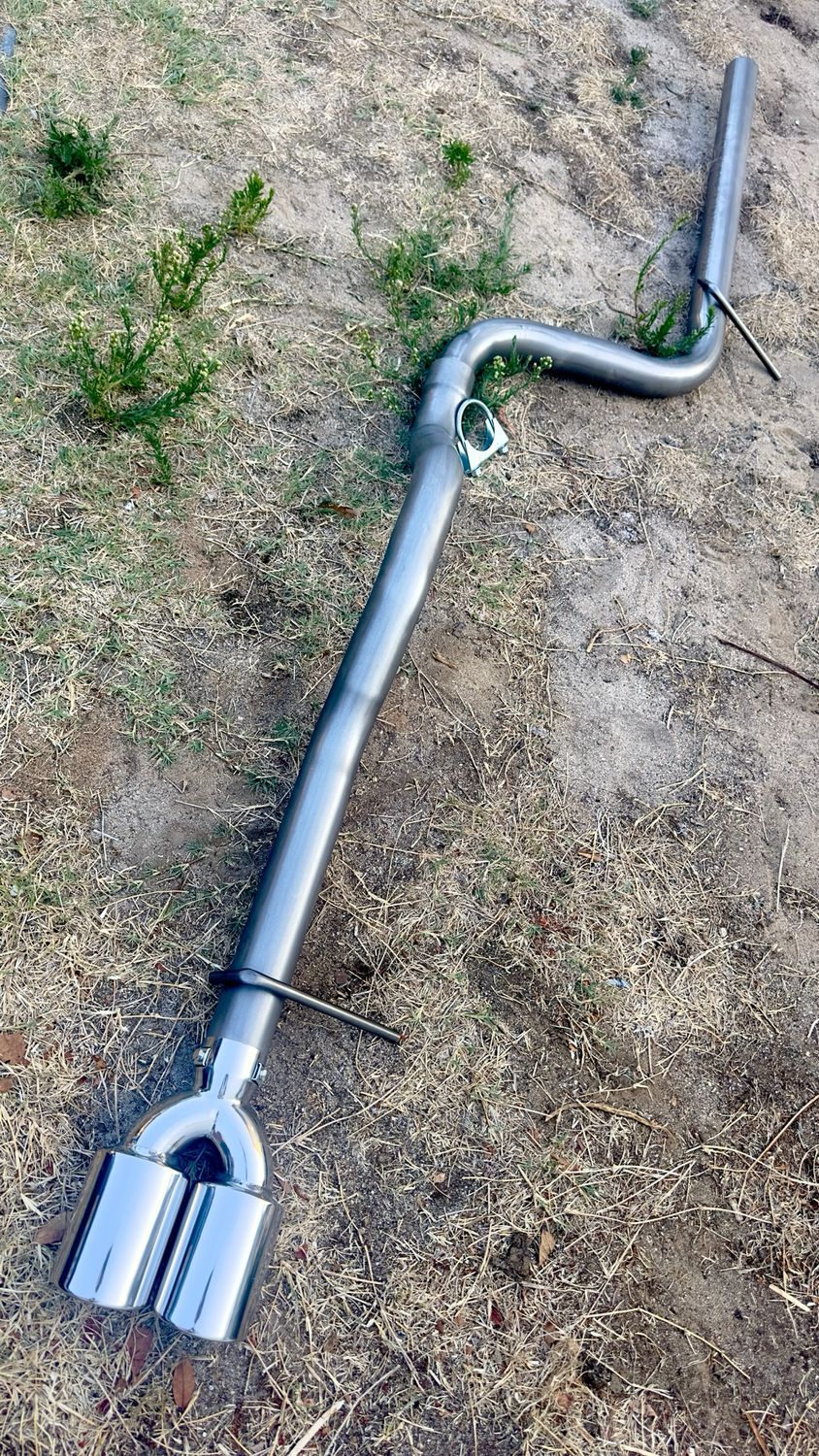 Linha de escape completa Golf 4, A3 8L, TT e Leon 1M (Downpipe + Linha de escape + ponteira Cupra)
