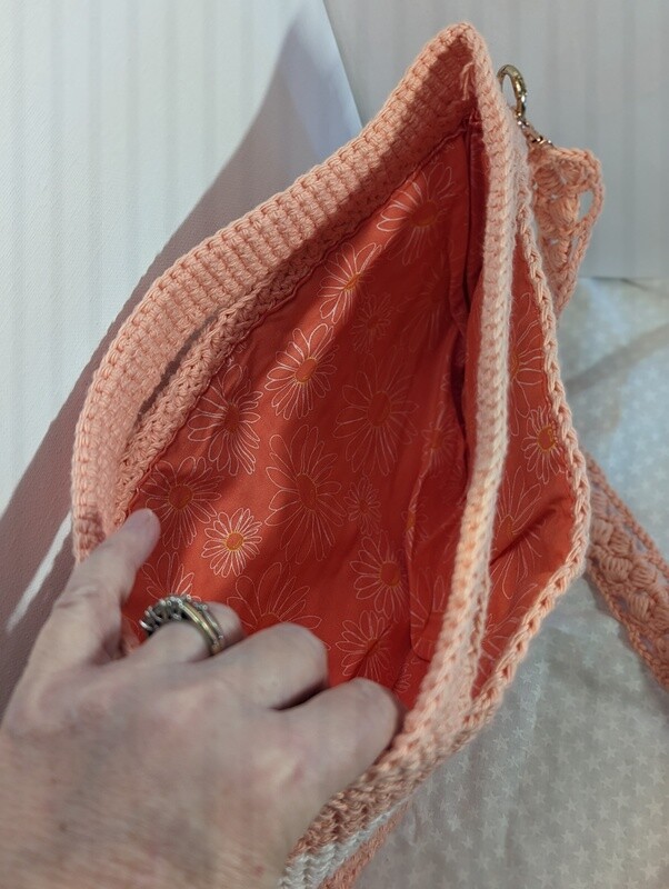 Crochet shoulder bag