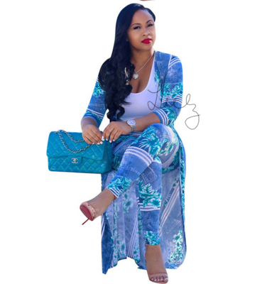​CONJUNTO VINTAGE COLOR CELESTE​