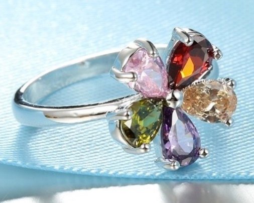 Anillo Flor Zirconitas de Colores