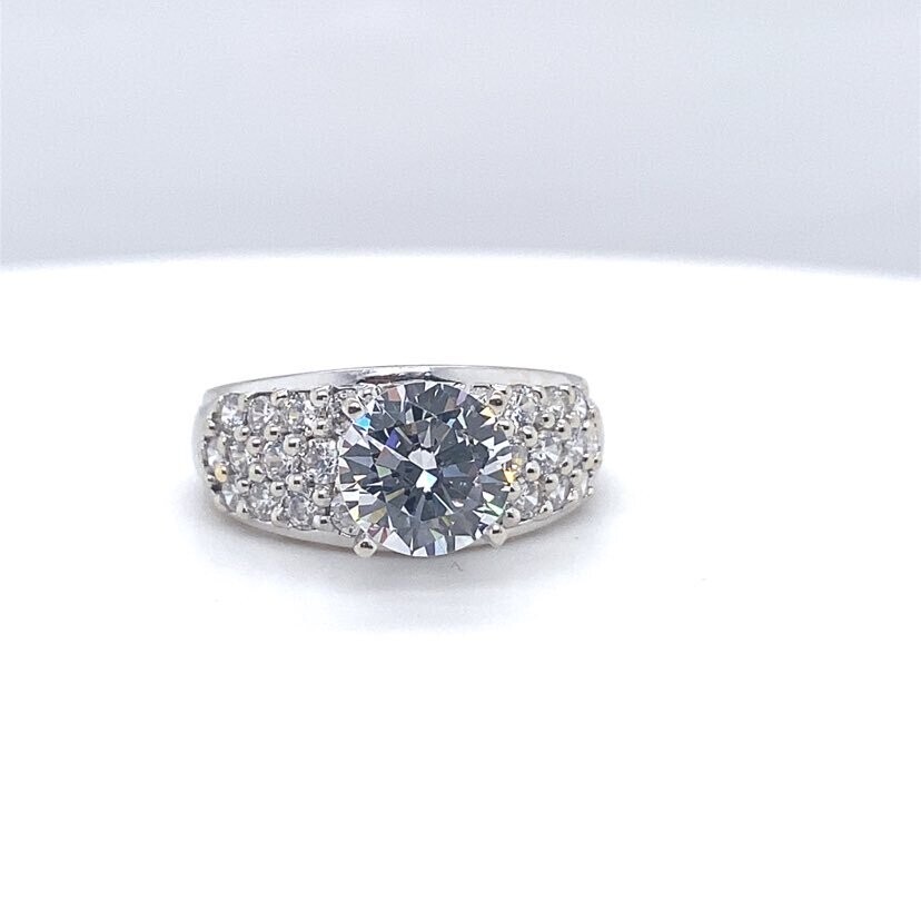 14KT White Gold Cubic Zirconia Fashion Ring