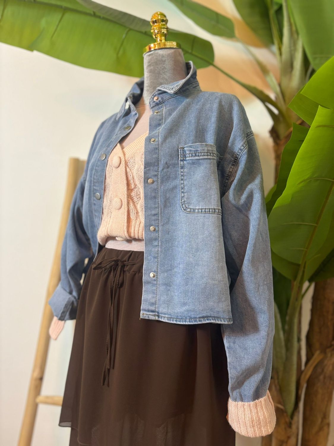 kurze rosa Strickjacke