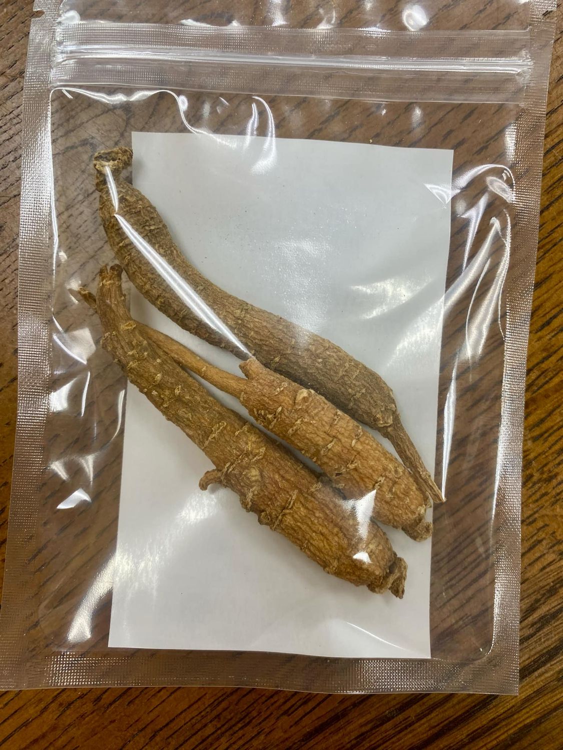 American White Ginseng Roots 4-Year, Organic