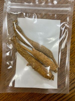 American White Ginseng Roots 4-Year, Organic