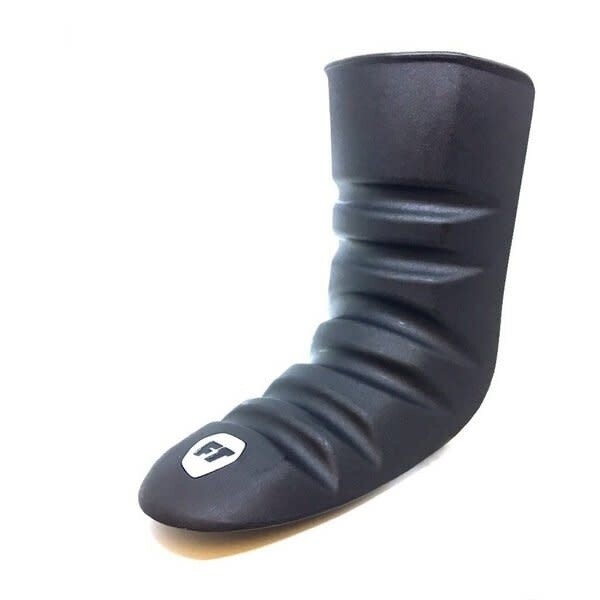 Full Tilt Stiffy Tongue Flex 10 Size 28-29.5