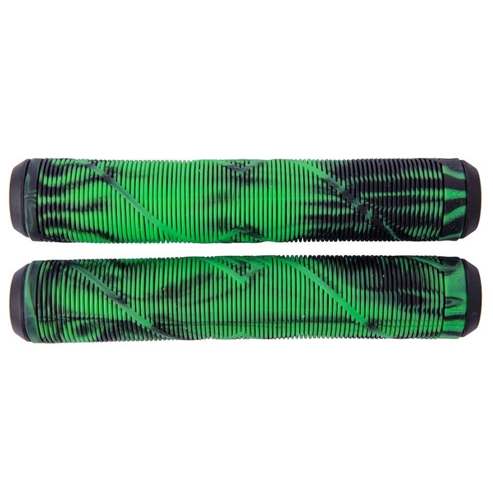 STRIKER GRIPS