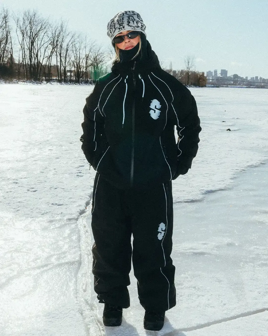 Souvenir Insulated Track Jacket Black