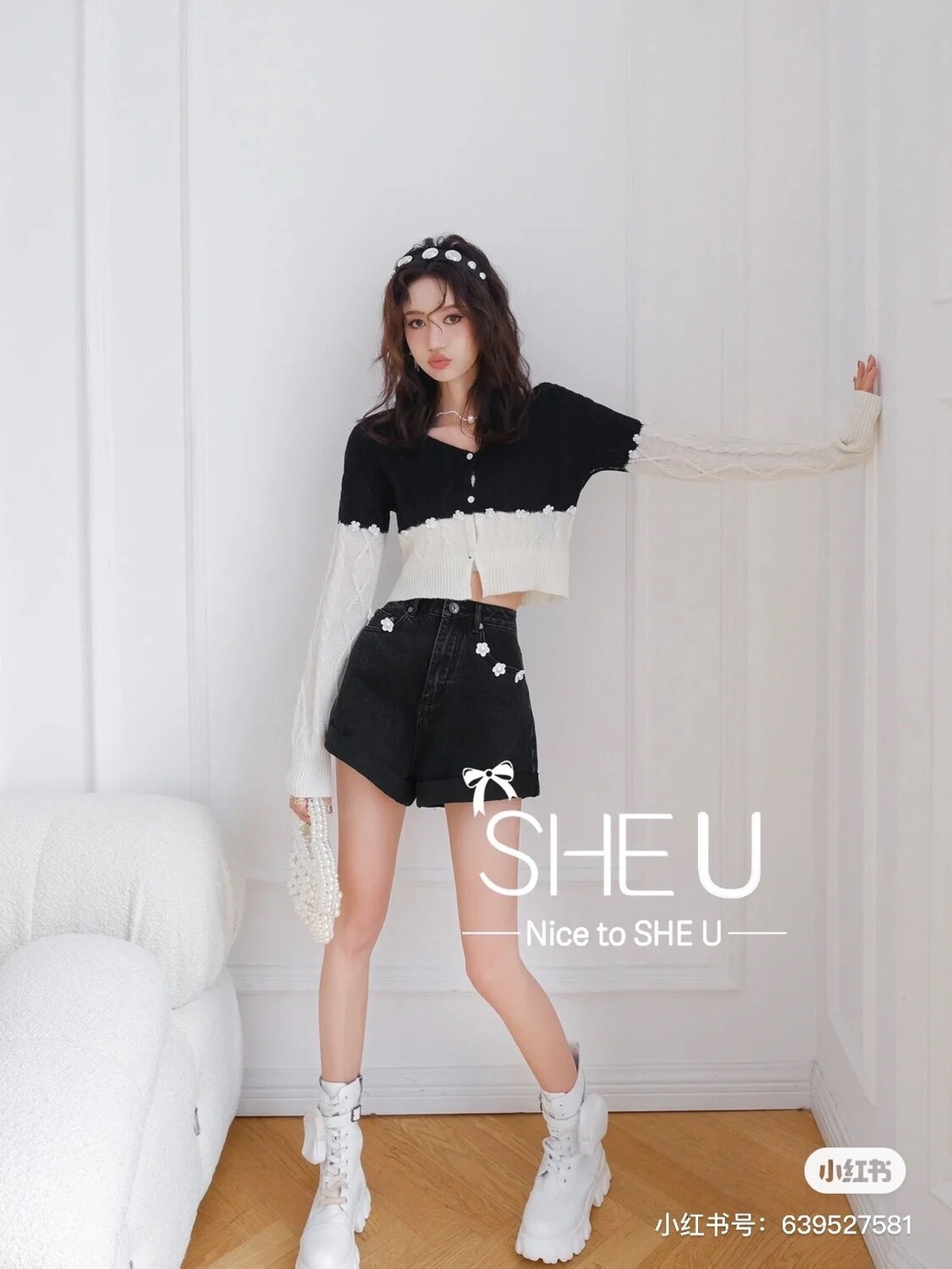 WILDSHADOW BK&amp;WHITE CARDIGAN