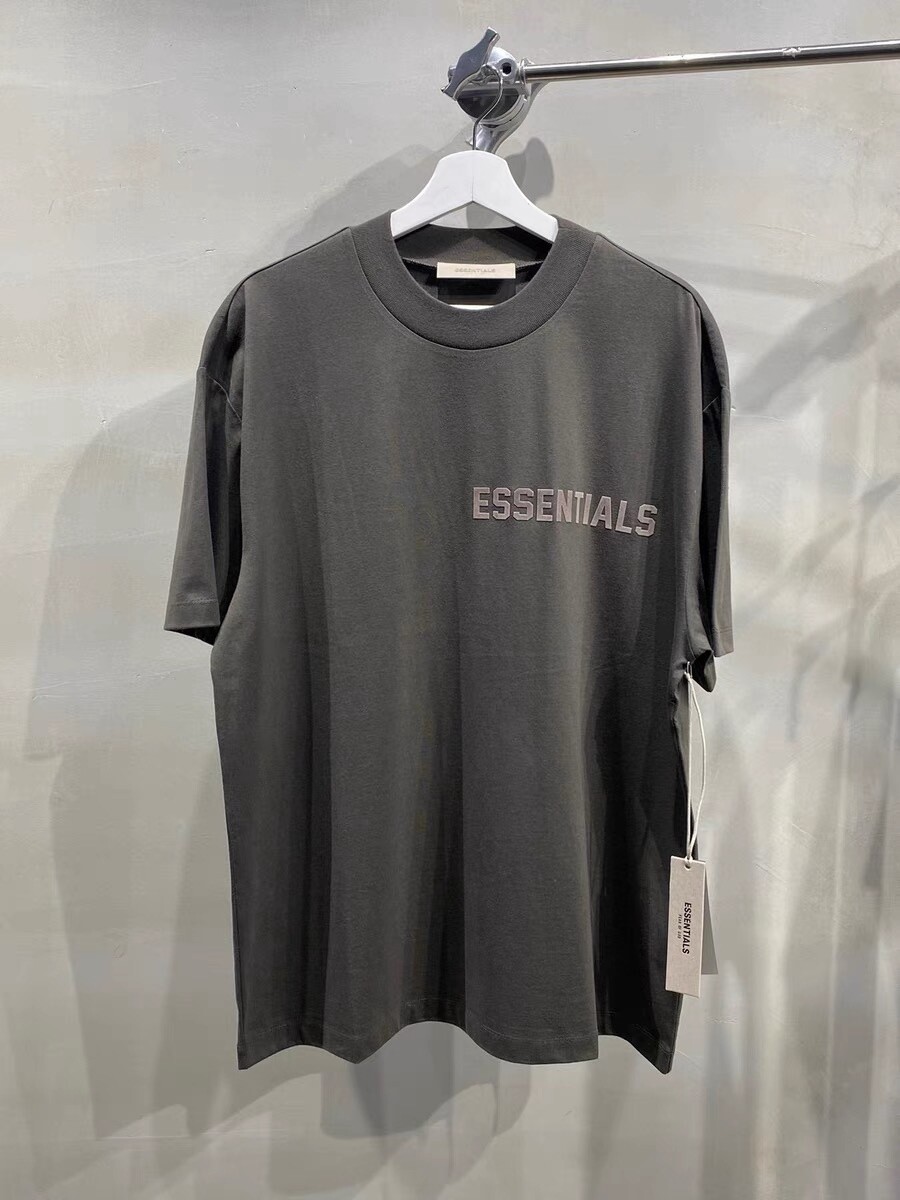ESSENTIALS LOGO  TEE 0122