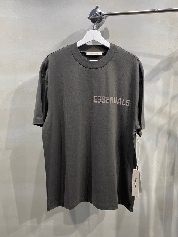 ESSENTIALS LOGO  TEE 0122