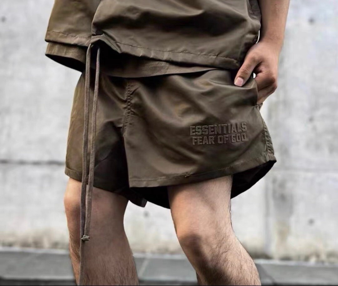 ESSENTIALS FOG SHORTS/ BROWN  0111