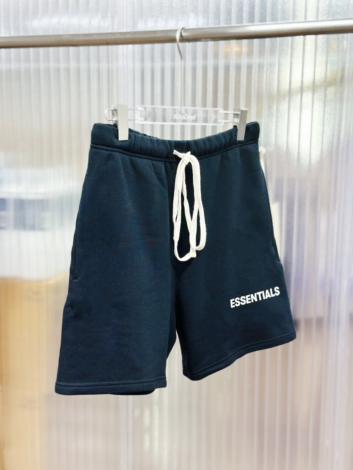 ESSENTIALS FOG SHORTS/ BLACK