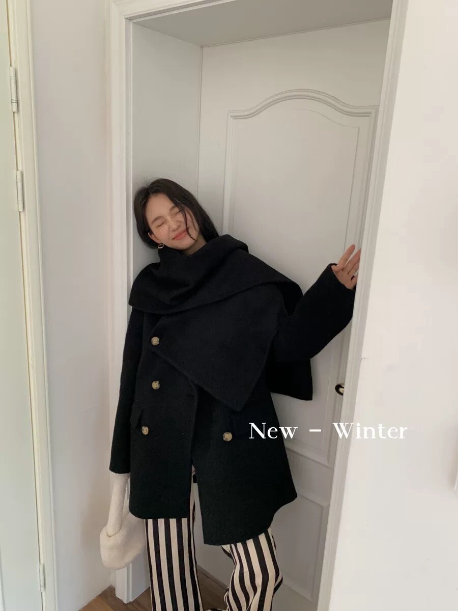 LONG WOOL BLACK COAT WITH SCARF/ S