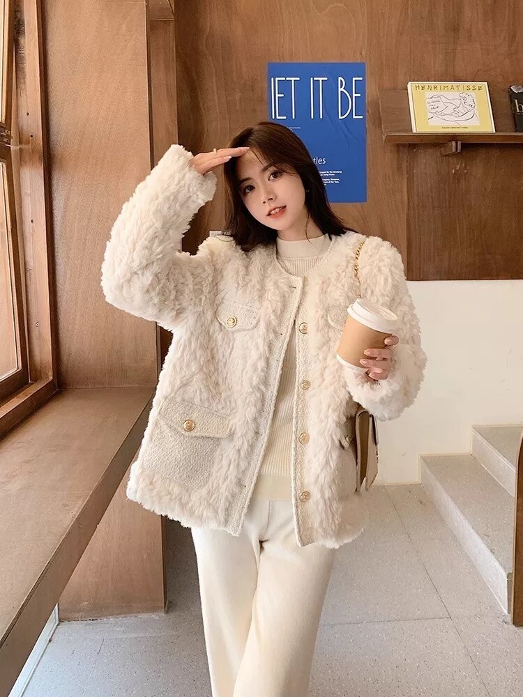 WHITE FLEECE CHANEL STYLE COAT/14