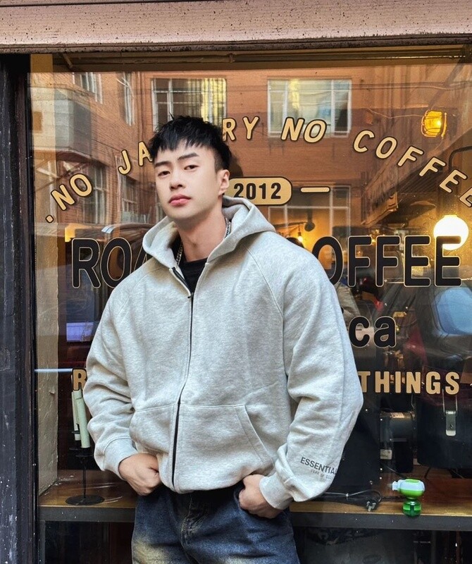 ESSENTIALS OAT ZIP HOODIE/OAT