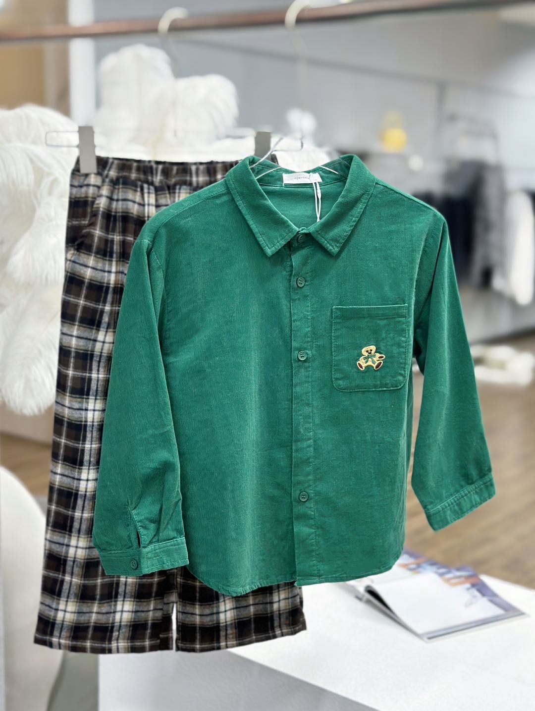 GREEN SHIRT KIDS